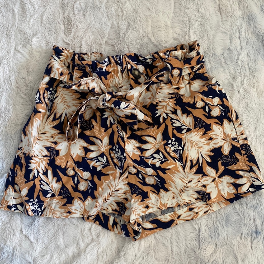 Orange & Blue medium shorts worn only one time. Perfect condition!